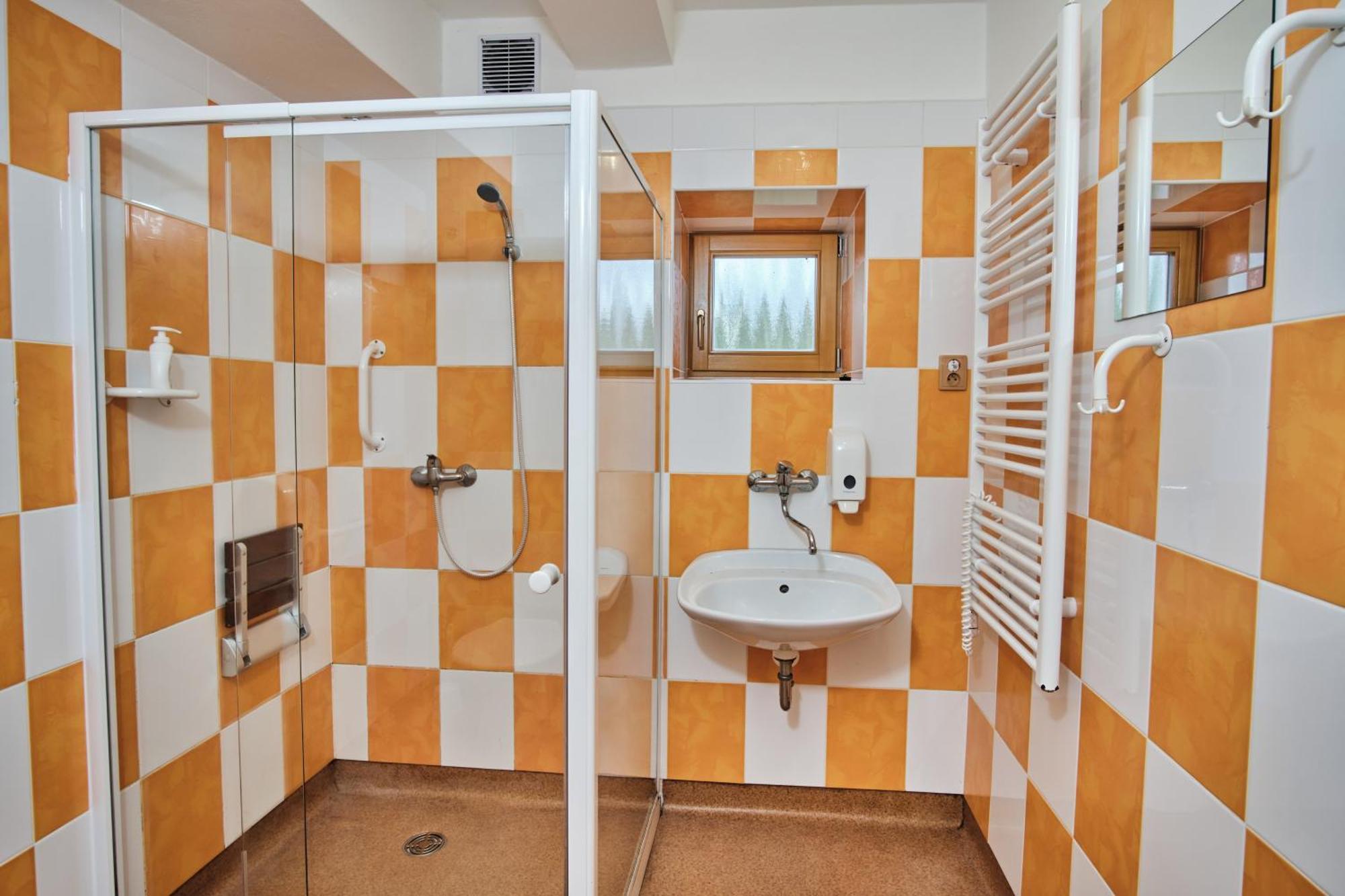 Hotel Strnadovsky Mlyn Jesenice  Habitación foto